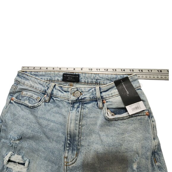 No Boundaries Men's Distressed Slim Fit Jeans 30x32 - Picture 3 of 9